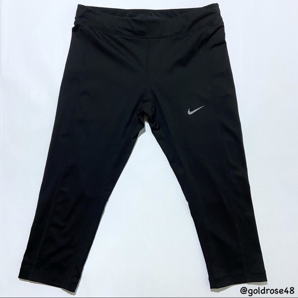 Nike Dri-Fit Essential Tight Fit black running capri leggings 645603-010 - Picture 1 of 11